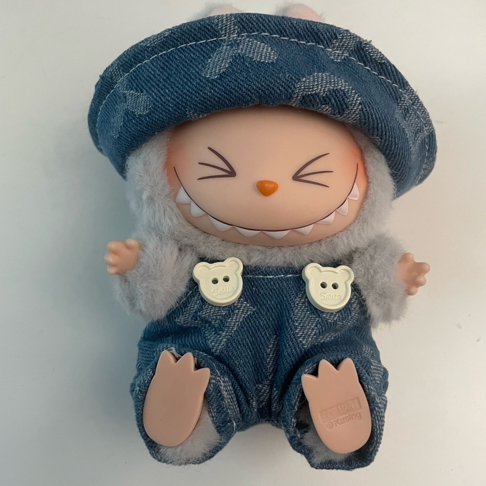 Authentic Labubu - Picture 2 of 7